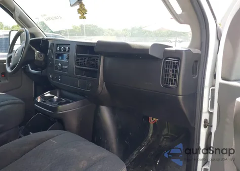 2020 GMC Savana Cargo Rwd 2500 Regular Wheelbase Work Van z USA, uszkodzony, nr VIN 1GTW7AFG3L1182341